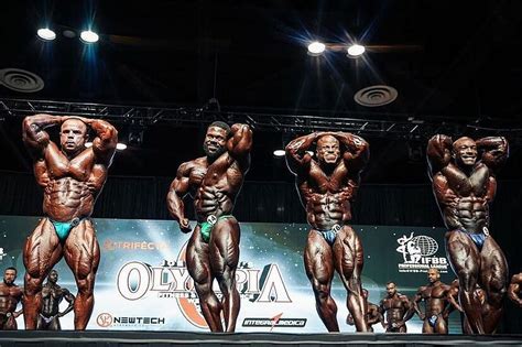 平雲龍|【Mr.Olympia】——2022年男子212組健美比賽選手介紹｜方格子 